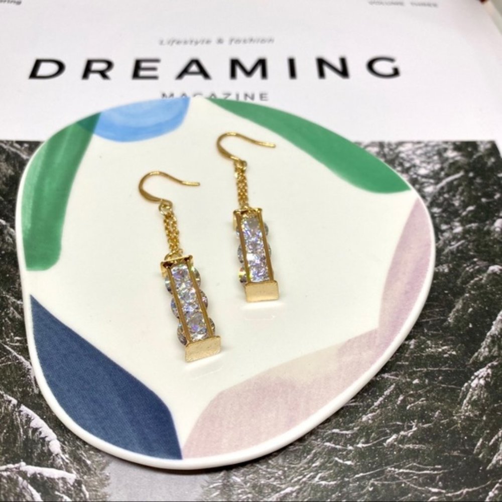 💕💕Last one Diamond Glass Earrings - Picture 2 of 3